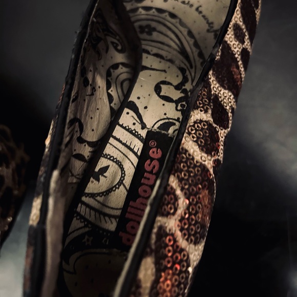 Dollhouse Metallic Gold Sequined Leopard Print Platform Stiletto High Heels 7.5 - Picture 8 of 8